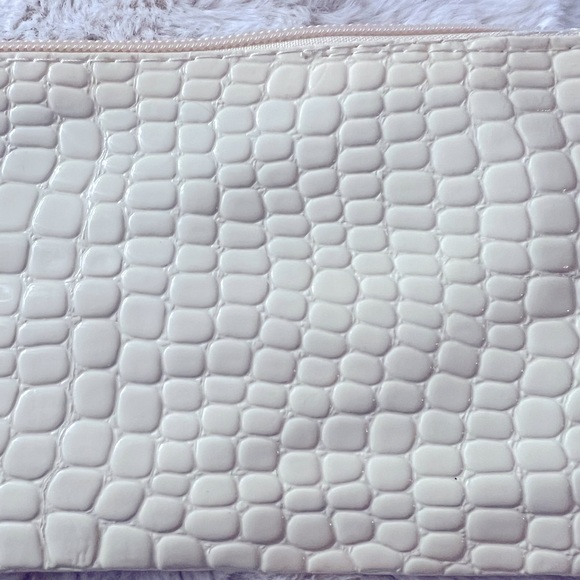 Crocodile White Coin Purse Wallet Clutch zipper Closure Womens Fashion - Picture 4 of 8